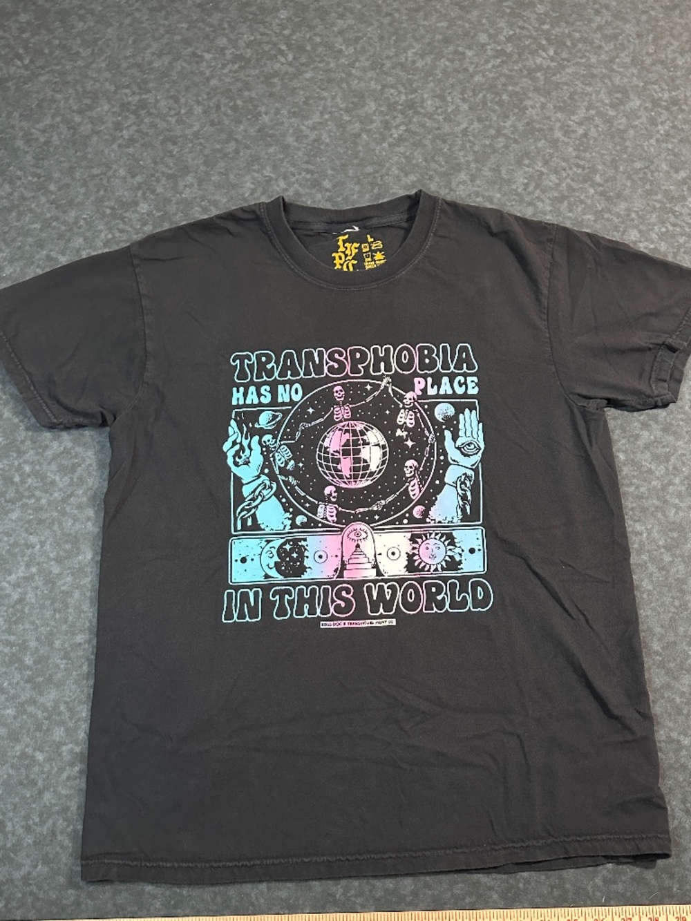 Transphobia Has No Place In This World Boss Dog X Transfigure Black Shirt Size L